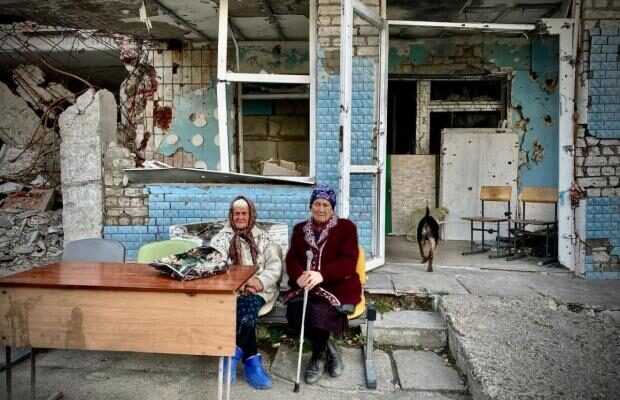 “Це наш дім. Ми тут живемо”: Жителі Донеччини відповіли, чи готові віддати частину території України заради миру
