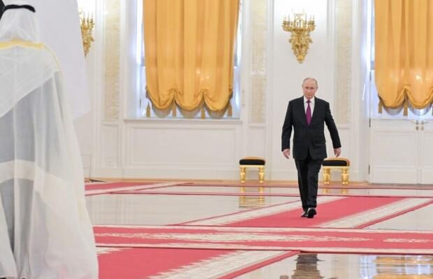 “У нас багато друзів, які готові допомогти…”: Путін назвав “одне з підходящих місць” для зустрічі з Трампом