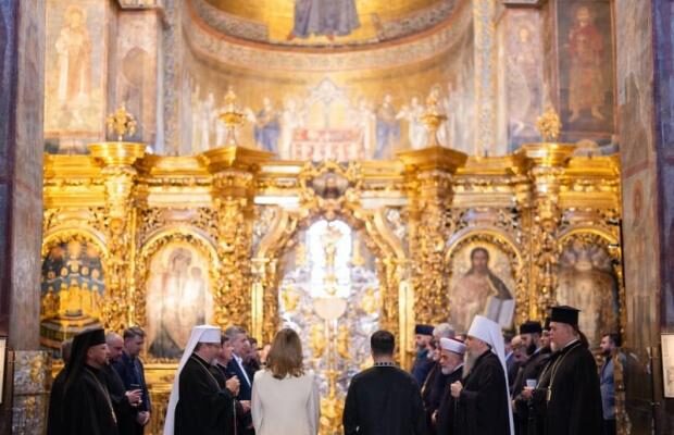 У заході взяв участь духівник Трампа: У Софійському соборі в День Незалежності помолилися за Україну