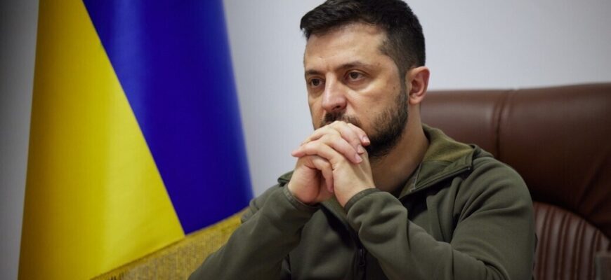 Виїзд за кордон для чоловіків до 22 років: Зеленський анонсував рішення уряду