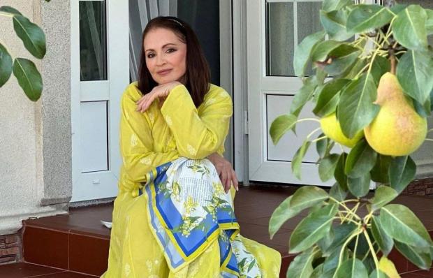 “Я їй сказав, що вона легенда”: Софію Ротару помітили на центральному вокзалі Києва (фото)