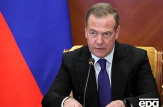 Захотіло приєднатися до НАТО: Медведєв пригрозив “дати по руках” ще одній країні