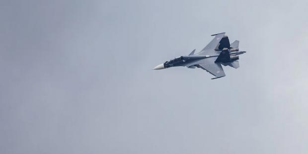 Залишились тільки уламки: ВМС ЗСУ повідомили про ймовірну втрату росіянами Су-30СМ біля острова Зміїний