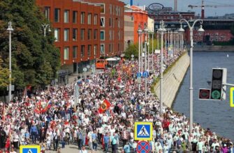 У Москві на хресний хід вийшло 120 тисяч людей ✝️ Масовість події стала несподіваним сигналом про слабкість путінського режиму ⚡