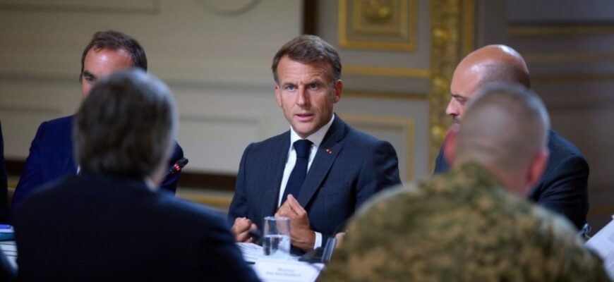 Конфіскація активів РФ та відмова від російських енергоресурсів: Макрон відповів на вимоги Трампа