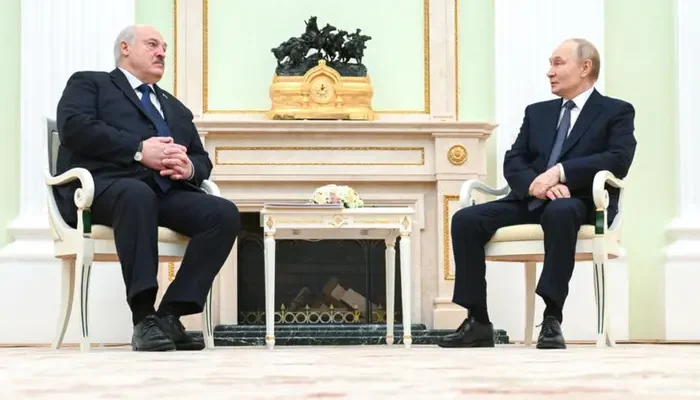 Лукашенко після зустрічі з Путіним пригрозив Україні