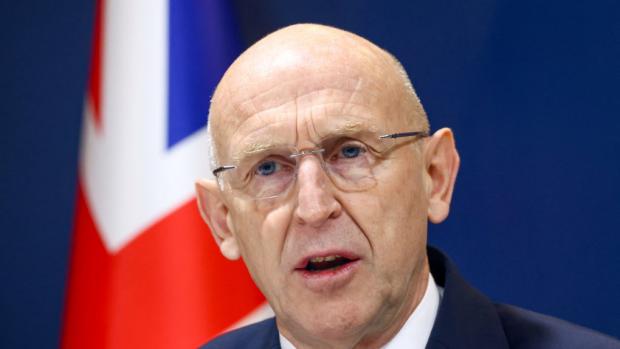 Буде чим бити ворога: Британія поставить Україні тисячі далекобійних дронів, – Гілі