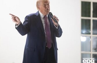 Чекати ще десять днів буде?: Трамп заявив, що готовий до другого етапу санкцій проти РФ (відео)
