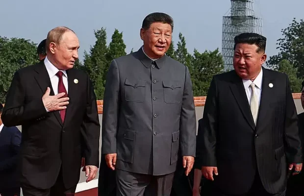 Є небезпечний сигнал: Український дипломат прокоментував промови Сі Цзіньпіна під час саміту ШОС та параду