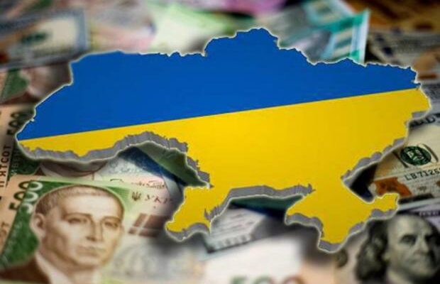 Є причини для паніки? Експерт пояснив, чи “доб’є” виїзд 18-22-річних економіку України