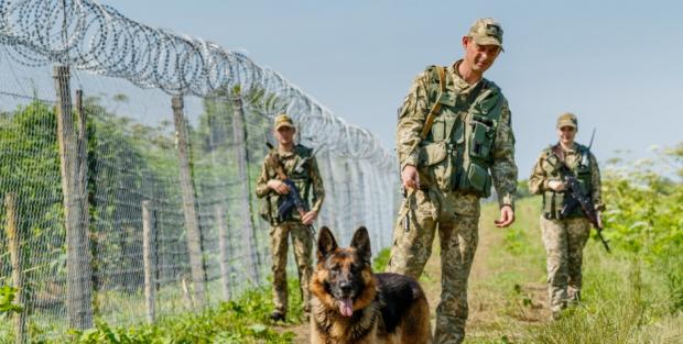 На кордоні Одеської області та Молдови застрелили чоловіка, який перелазив через паркан