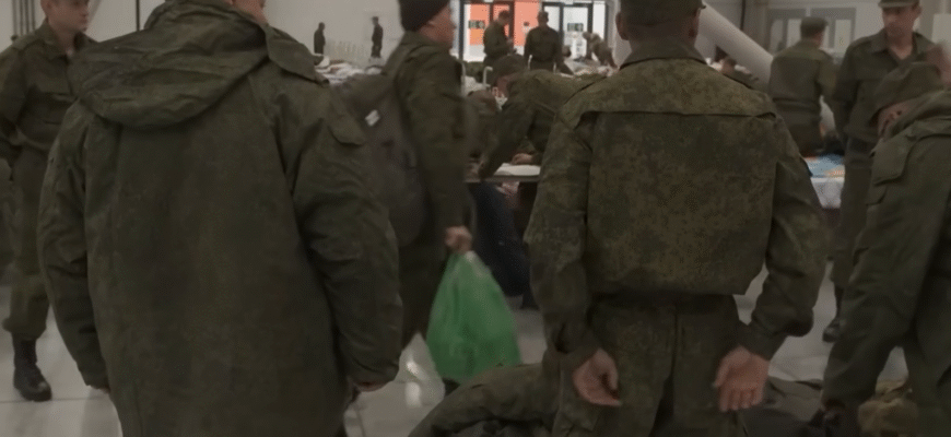На росії почалося: путін терміново підписав мобілізаційний закон, що буде