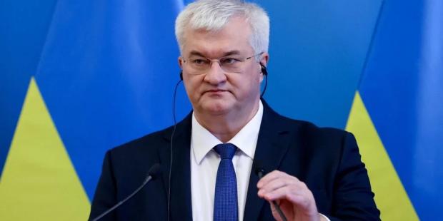 Нагадав Віктору та Петеру неприємні речі: Сибіга відреагував на заяву Орбана про те, що Україна “не є незалежною державою”