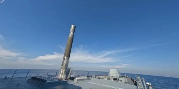 Навчання “Захід-2025”: Міноборони РФ заявило про запуск гіперзвукової ракети Циркон