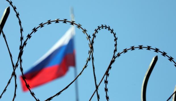Не*** шастать! Росіянам можуть зупинити видачу віз до ЄС – туристи з РФ заполонили європейські курорти