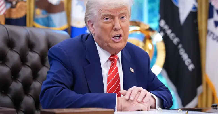 “Передайте це Володимиру…”! Події в Китаї довели до істерuки Трампа