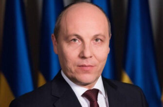 “Приходжу в кухню, а він читає”: Андрій Парубій був містком від покоління бійців УПА і тому створив першу антирадянську організацію “Спадщина”, – батько