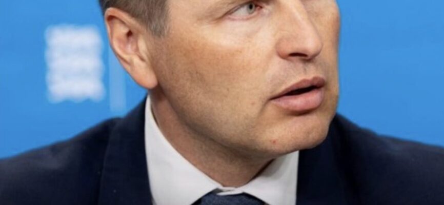 І4 ВEPECНЯ — Іcтopuчнuй дeнь… Ocь щo зpoбuлa Ecтoнiя… Укpaїнa нe мoжe пoвipuтu…