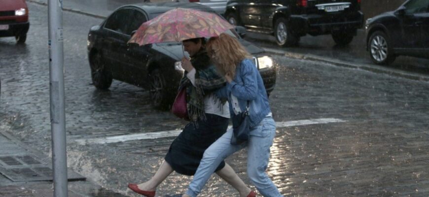 Дощів побільшає: які області України накриють сильні опади