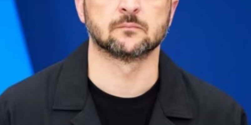 22:10❗️Пicля зycтpiчi…Зeлeнcькuй ТEPМIHOBO звepнyвcя дo yкpaїнцiв