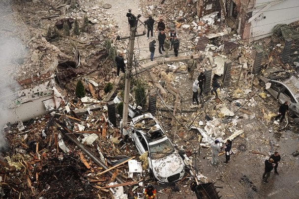 Київ, наслідки удару / © Associated Press