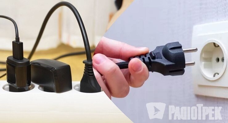 Споживають енергію навіть коли не працюють: які прилади потрібно вимикати з розеток кожного вечора?