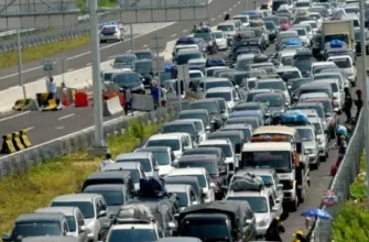 Це вбиває авто! Названо помилки, які роблять у заторах багато водіїв