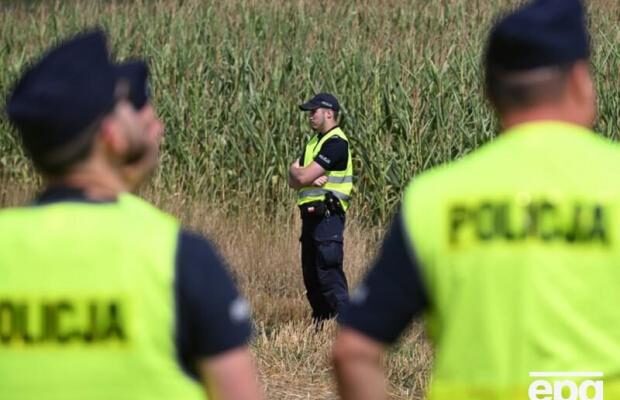 У Польщі неподалік кордону з Україною біля будинків упав “невідомий об’єкт” (фото)