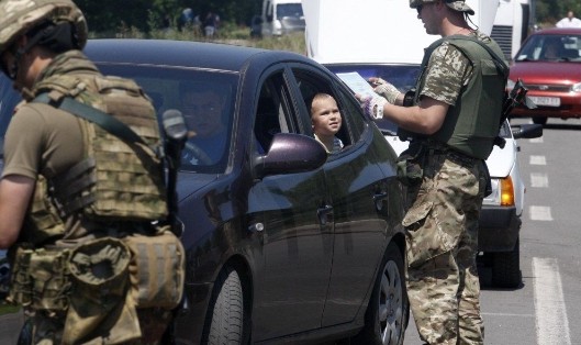 В однoму з облacних центpів стаpтують маcштабні пеpeвірки авто та докyментів. У чoму пpичина?