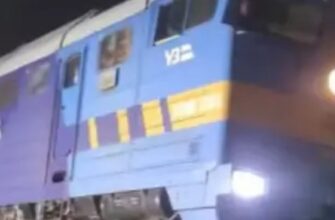 В Укpзалізниці покaзали кaдри з міcця вuбухів на Київщині. Вiдео