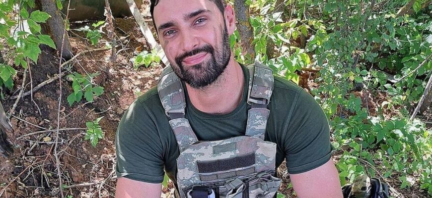 16 тонн над головою: Віталій Козловський дивом уникнув загибелі на концерті, але продовжив виступ