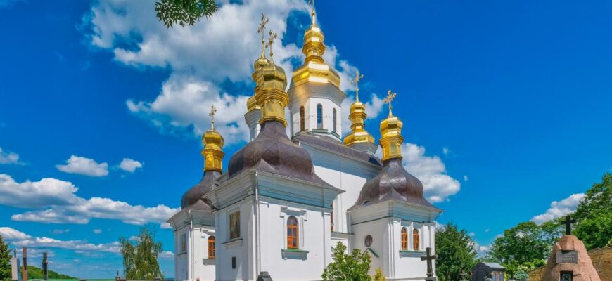 2 жовтня: церковне свято сьогодні, чому цього дня небезпечно пити алкоголь