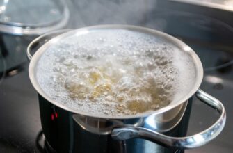 Вода більше не буде “тікати” з каструлі: ось що потрібно для цього зробuти