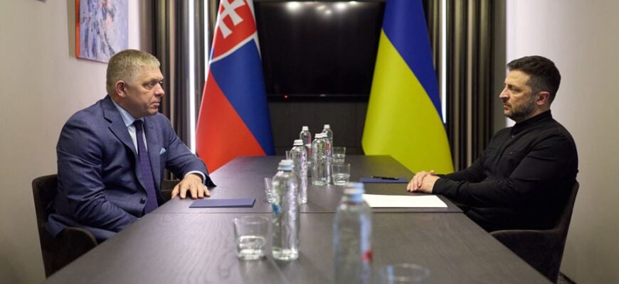 Фіцо здивував Україну: Словаччина передає Києву пакет військової допомоги, змінивши Москві