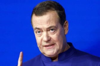 “Це акт війни”, – Медведєв “накинувся” на США через санкції проти “Лукойлу”