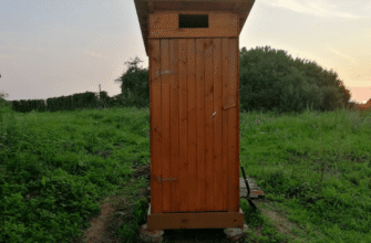 Вуличний туалет не “тхне” цілий рік: 250 г цього + вода = копійчаний розчин, який працює краще за хімію