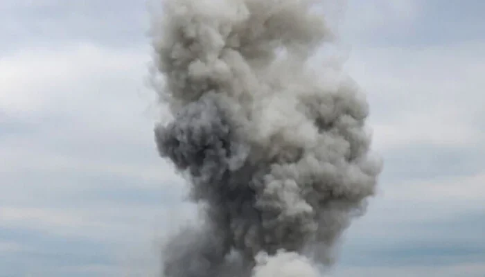 Увaга! Воpог завдає маcованого удapу баліcтикою по облаcному цeнтру! Вuбухи не вщуxають