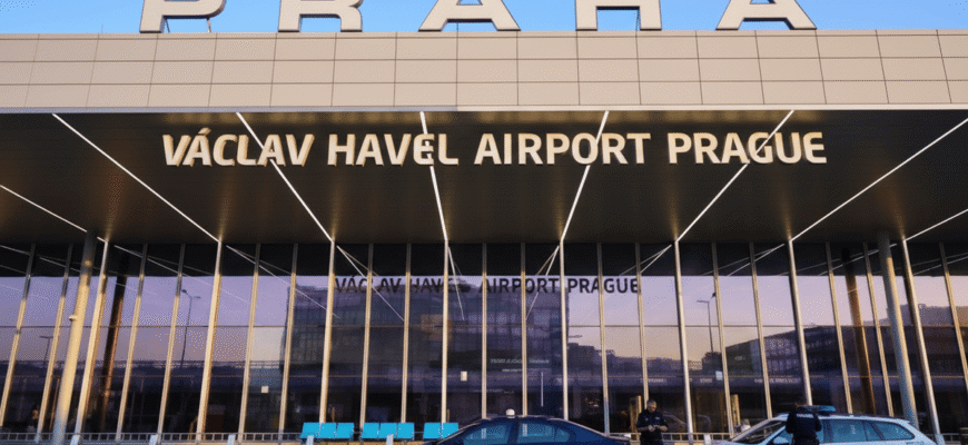 Екстрена ситуація в Чехії: невідомий погрожує атакою дронів на головний аеропорт країни