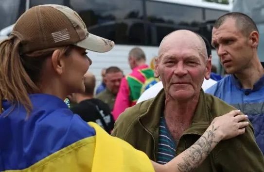 Військовополонений повернувся в Україну і був обурений дружиною