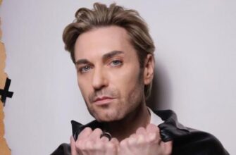 “Чи думав я піти зі зброєю захищати країну? Ну як ви собі це уявляєте?”: Відомий український співак заявив, що його зброя – це мікрофон
