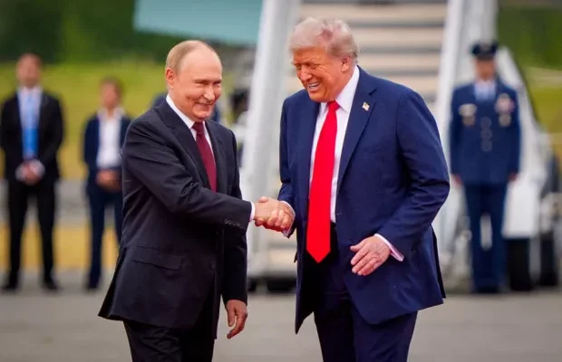 “Друг Володя” ще чекає?: Пєсков заявив, що Трамп досі не привітав Путіна з днем народження