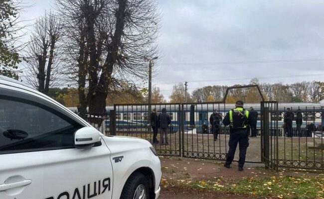 Перевірка документів закінчилася трагедією: всі подробиці вибуху на пероні в Овручі