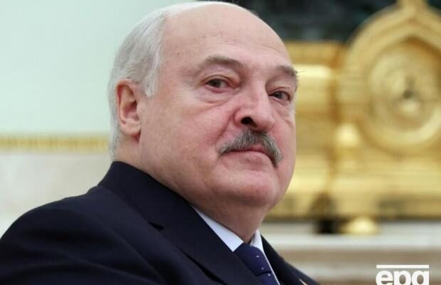 Лукашенко наказав привести армію Білорусі в бойову готовність