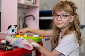 Мала 30% опіків тіла: Дівчинка, яка постраждала в катастрофі гелікоптера у Броварах, повернулася зі США (відео)