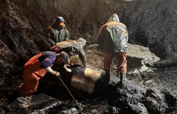 “Наймасштабніший виклик за останні десятиліття”: Через масштабну аварію у частині Львова вже три дні немає води