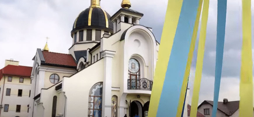 Не лаятись і не брехати: 19 листопада велике церковне свято, не накличте лихо