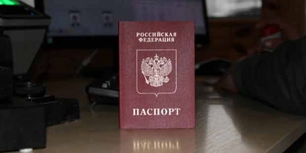 “Отримав законним шляхом”: Головний конструктор ракети Фламінго розповів, чому в нього був паспорт РФ (відео)