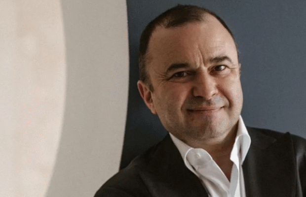“Починаю бачити”: Віктор Павлік розкрив, як відреагував на звання “політичного бісексуала” від колишнього друга Юрка Юрченка