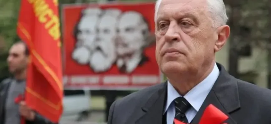 Помер Леонід Грач — комуніст, який допоміг здати Крим Росії