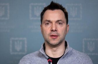 Розмови про “спільний молебень” росіян не переконали: Арестовича знову оголосили в розшук у РФ